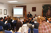 El Director del Instituto presentando el borrador de programa de actividades del “Ao Servet 2011”